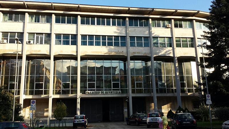 Immagine1 procura Avellino.png